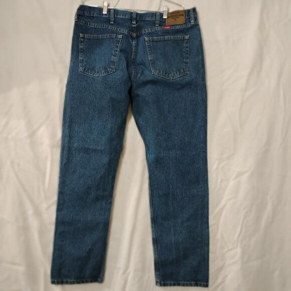 NEW-WRANGLER-38" X 32" REGULAR FIT - Picture 3 of 7